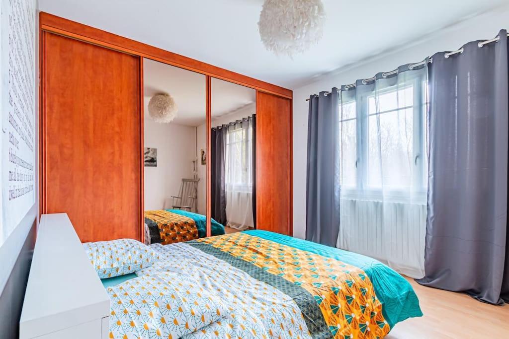 Charmante Maison Au Calme Yerres Zewnętrze zdjęcie